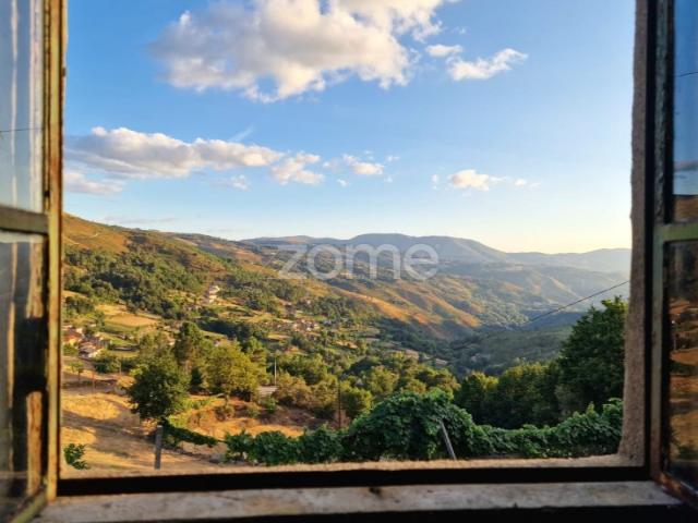 Moradia Individual em Pedra para Recuperar Covelo Gerês, Montalegre