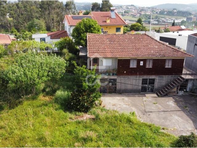 Excelente Oportunidade de Investimento Moradia Individual T3 em Viatodos!