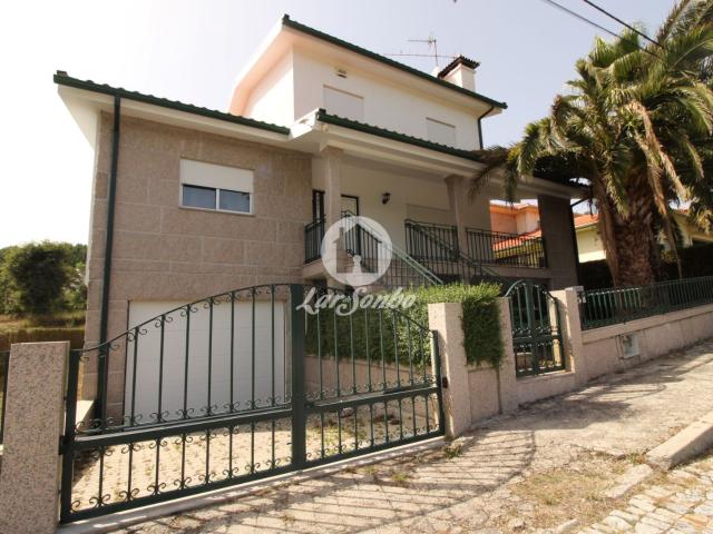 Moradia individual T3 Rego Celorico de Rego