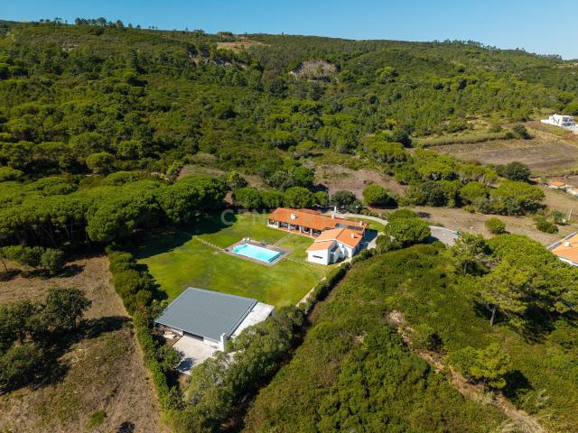 MORADIA INSPIRAÇÃO MEDITERRÂNICA PISCINA PRIVACIDADE NATURA