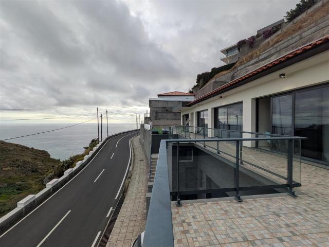 Moradia Isolada, 3 quartos, Ribeira Brava, Ribeira Brava 174m² Ribeira Brava
