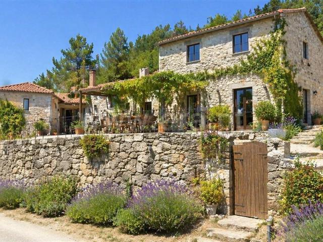 Moradia Isolada, 3 quartos, Vale de Cambra, Junque 73m² Junqueira