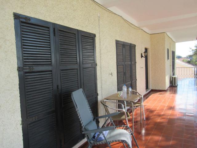 MORADIA ISOLADA COM COMÉRCIO E MORADIA DE R/C