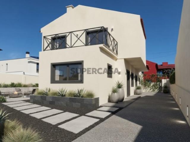 Moradia Isolada com elevado potencial de valorização | Cascais