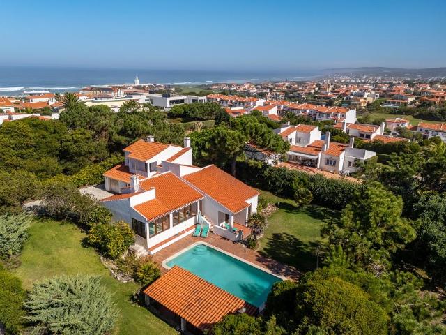 Moradia Isolada com Garagem, Jardim e Piscina no Praia d'el. 174m² Amoreira
