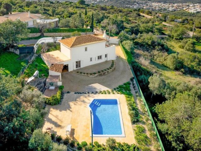 Moradia Isolada com Terreno em Goldra de Baixo 157m² Santa Bárbara De Nexe