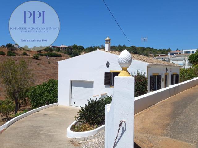 Moradia isolada de 1 Quarto e terreno urbano 60m² Vila do Bispo e Raposeira