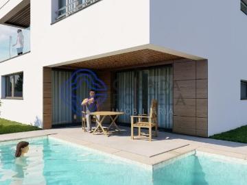 Moradia Isolada Duplex V4 com piscina – Vendas de Azeitão co. 178m² Azeitão São Lourenço e São Simão