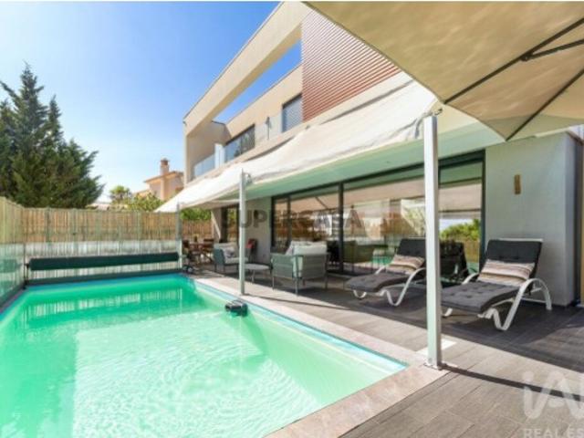 Moradia isolada em Alvor de 220,25 m²