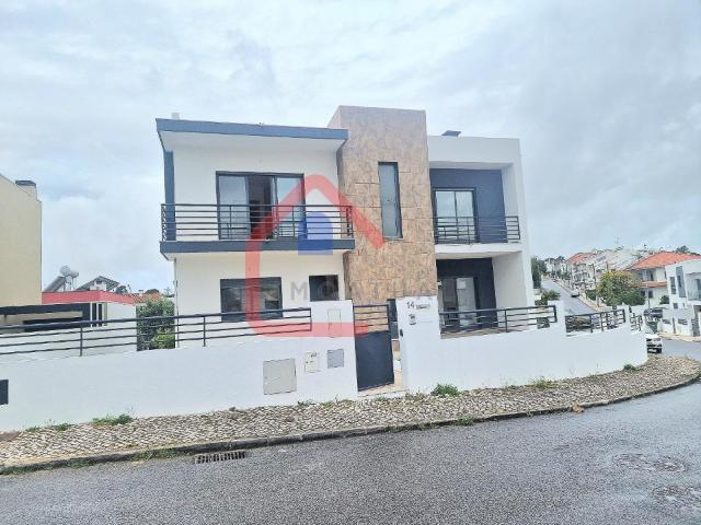 Moradia Isolada em Almada