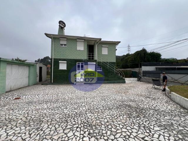 Moradia isolada em Arrifana