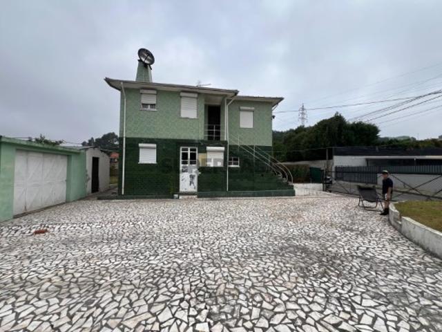 Moradia isolada em Arrifana