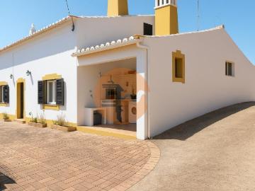 Moradia isolada no campo, próximo da aldeia de Cachopo 125m² Cachopo