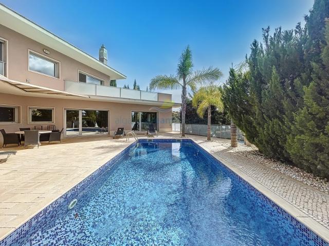 Moradia Isolada para venda em Patroves, Albufeira