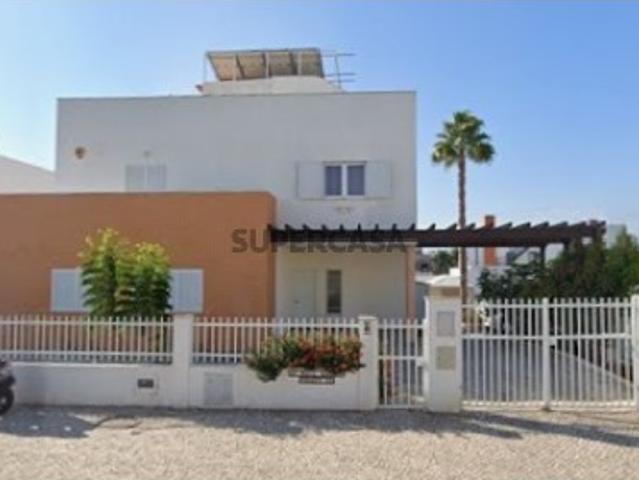 Moradia Isolada para venda na Fuseta Algarve