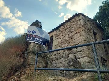 Moradia Isolada para reconstrução