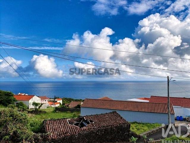 Moradia isolada T1 em São João de 63 m²