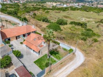 Moradia Isolada T2+2 no Casalão, Vista Deslumbrante sobre Cascais