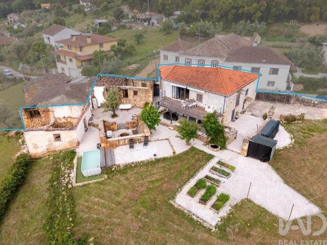 Moradia isolada T2 em Vila Nova do Ceira de 228 m² 228m² Vila nova do ceira