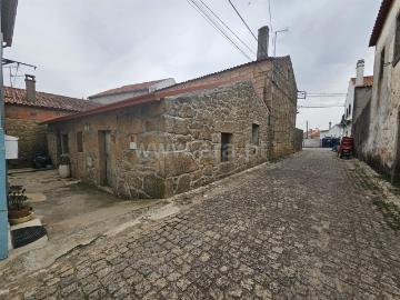 Moradia Isolada T2 / Fundão, Póvoa da Atalaia