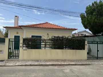 Moradia Isolada T2 para alugar em Almada