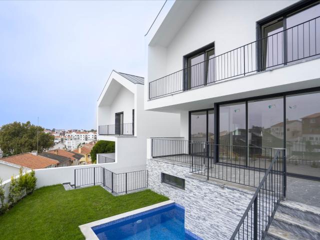 Moradia isolada T3+1 com piscina. 242m² Cascais e Estoril