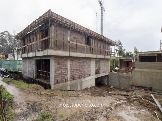 Moradia Isolada T3+1 Venda em Vila de Cucujães,Oliveira de A. 269m² Vila De Cucujães