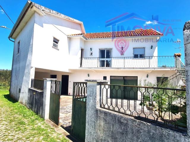 Moradia Isolada T3 com Terreno de 1.490 m², Vila Facaia