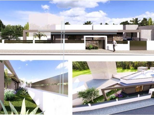 Moradia isolada T3, arquitetura contemporânea com parqueamen. 130m² Corroios