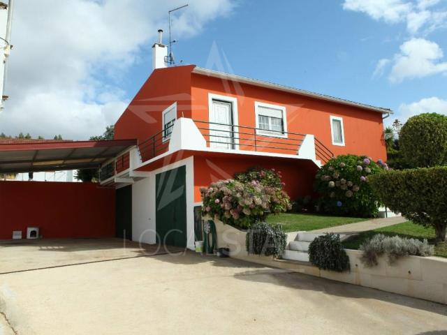 Moradia isolada T3 Duplex a 3 km de Rio maior 127m² Alcobertas