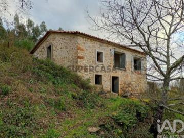Moradia isolada T3 em Figueiró dos Vinhos e Bairradas de 90 m²
