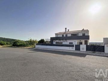 Moradia isolada T3 em Santiago do Cacém, Santa Cruz e São Bartolomeu da Serra de 242,42 m²