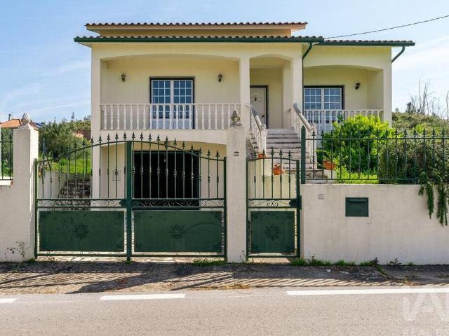 Moradia isolada T3 em Pelmá de 130 m² 130m² Pelmá