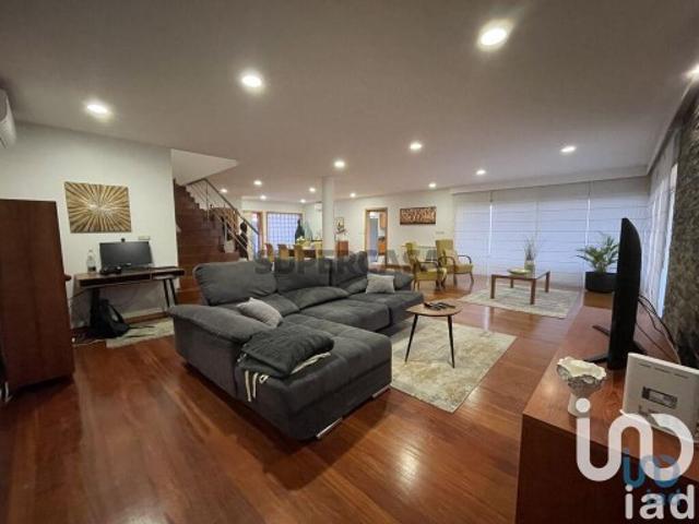 Moradia isolada T3 em Tamel de 240 m²