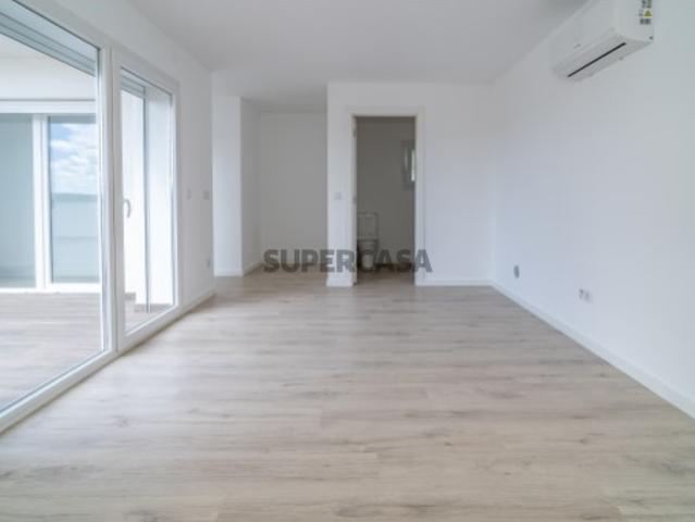 Moradia isolada T4 + 1 em Coimbra