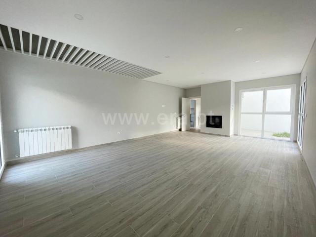 Moradia Isolada T4 / Covilhã, Covilhã