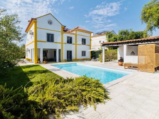 Moradia Isolada T4 com piscina em Casas de Azeitão 196m² Azeitão São Lourenço e São Simão