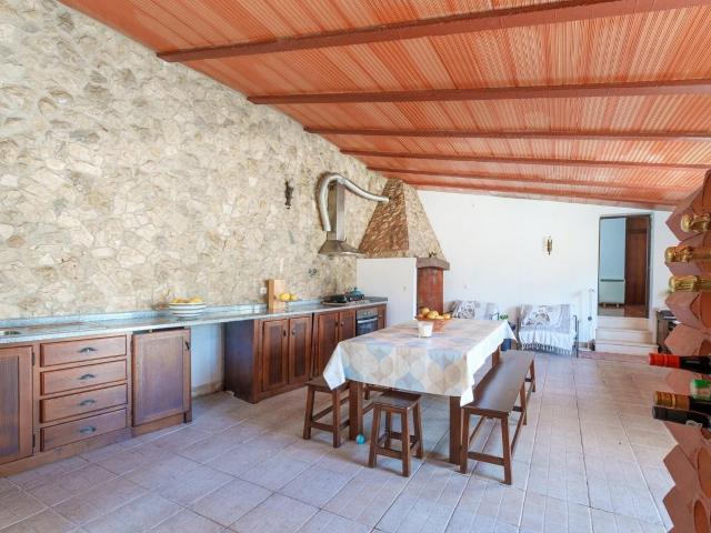 Moradia Isolada T4, com terreno de 1800m2, Alcobaça 236m² Aljubarrota Prazeres