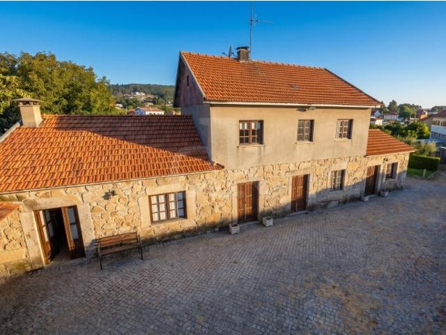 Moradia Isolada T4 com Terreno de 1.474 m²