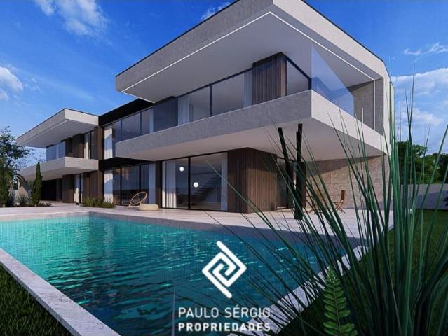 Moradia isolada T4 de luxo com piscina a menos de 2km do Cen. 300m² Feira