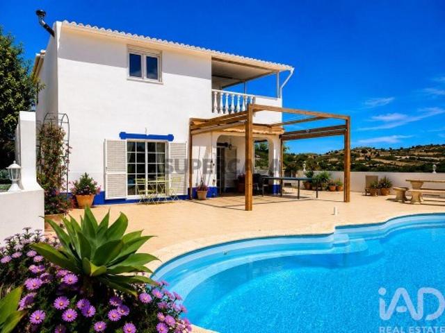 Moradia isolada T4 em Conceição e Cabanas de Tavira de 100 m²