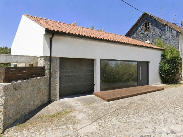 Moradia isolada T4 em Ovoa e Vimieiro de 254 m²