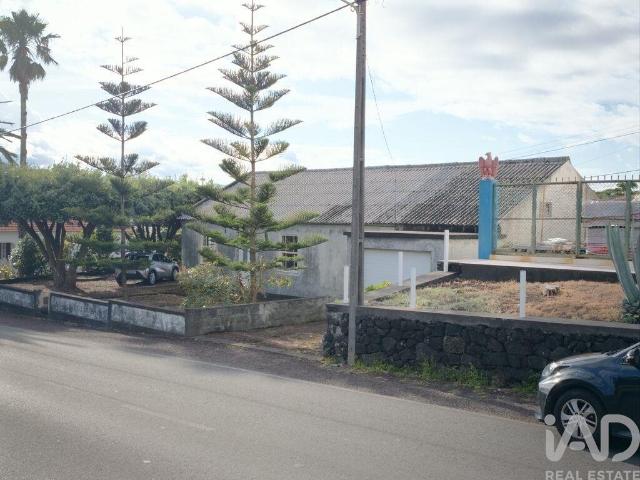 Moradia isolada T4 em Madalena de 160 m² 160m² da Madalena e Samaiões