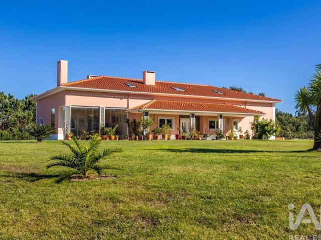 Moradia isolada T4 em Santa Maria, São Pedro e Sobral da Lag. 222m² Óbidos Santa Maria