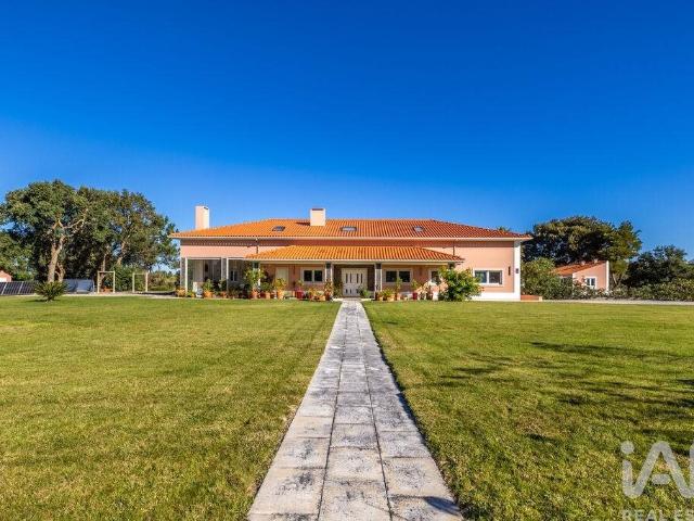 Moradia isolada T4 em Santa Maria, São Pedro e Sobral da Lag. 222m² Óbidos Santa Maria