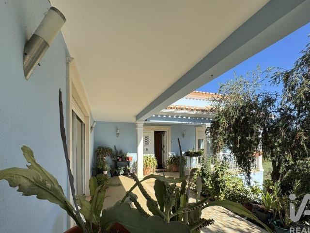 Moradia isolada T4 em Serra e Junceira de 204,5 m²
