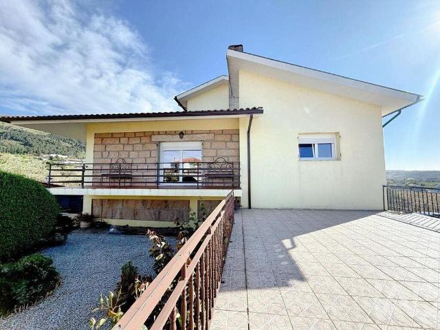 Moradia isolada T4 em Vilar de Nantes de 190 m² 190m² Vilar De Nantes