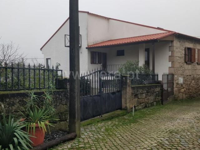 Moradia Isolada T4 / Fundão, Vales Pêro Viseu