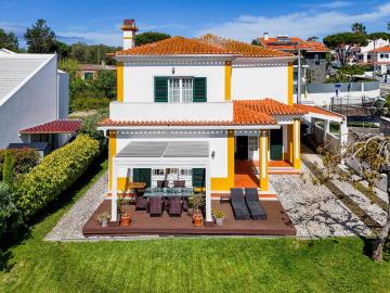 Moradia isolada T4 localizada em Morelinho, Sintra 212m² Sintra São Martinho