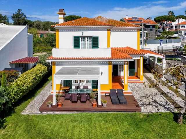 Moradia isolada T4 localizada em Morelinho, Sintra 212m² Sintra São Martinho